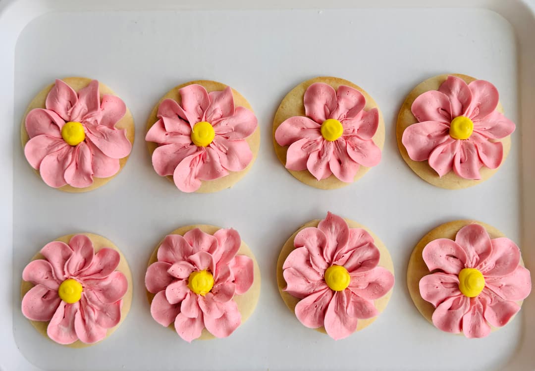 A picture of a box of cookies